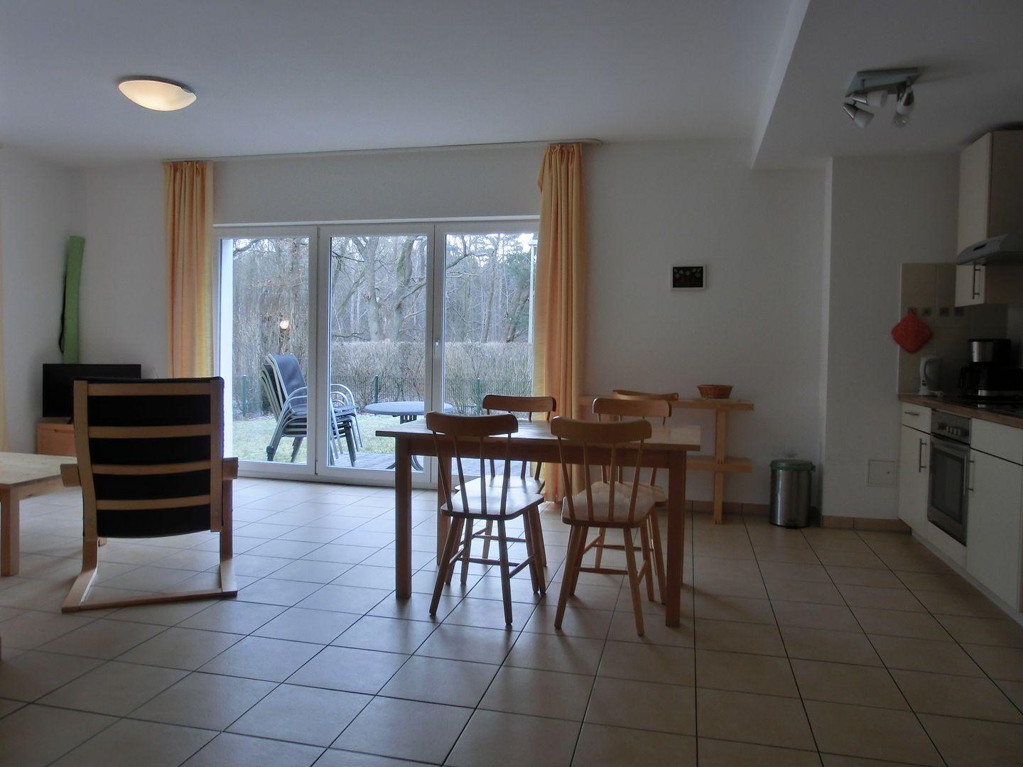  Ferienwohnung NH10 Hirschburg - Wohnzimmer