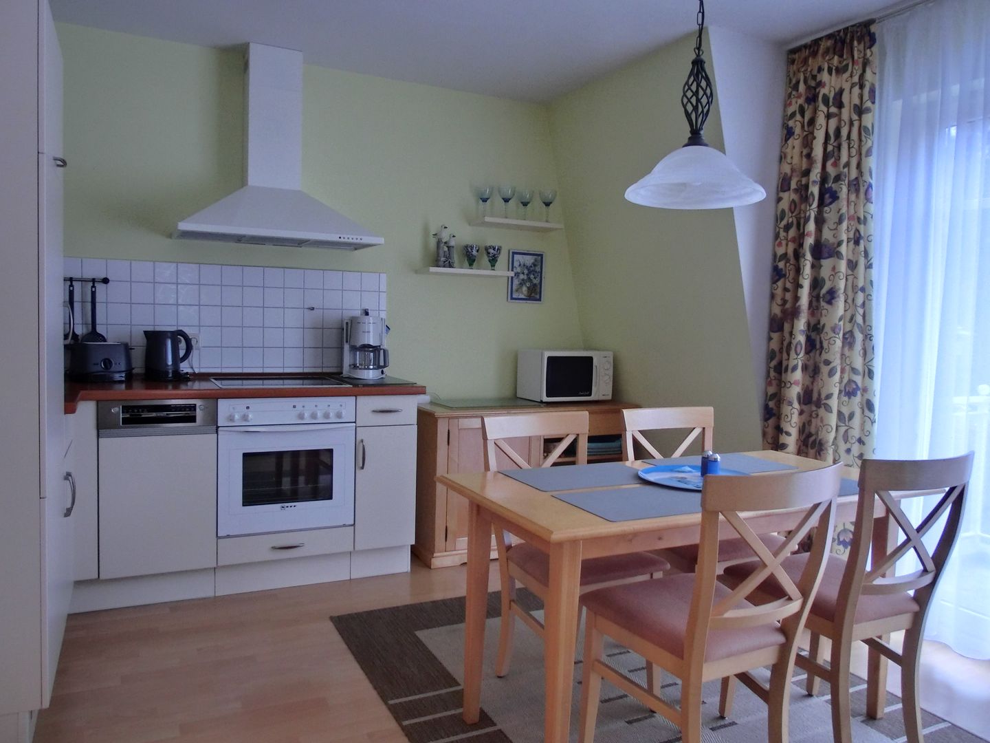  Ferienwohnung F8 Graal-Müritz - Küche / Küchenzeile