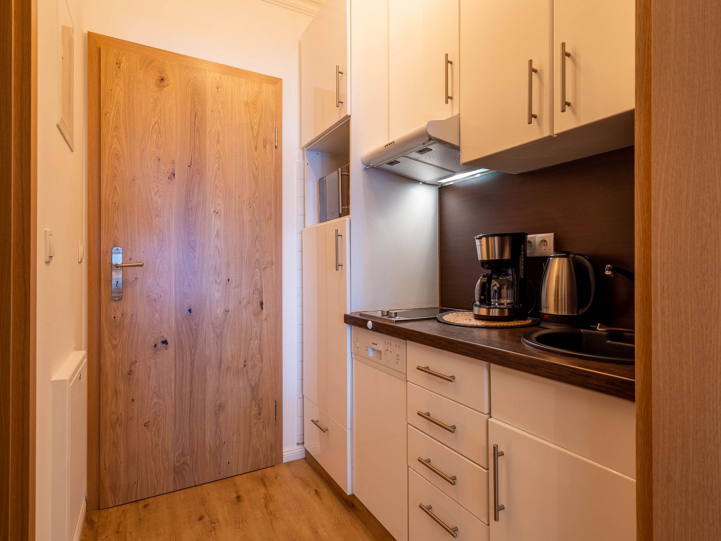 Strandvillen Binz Ferienwohnung mit Meerblick, 1 Schlafzimmer und Balkon (SV/611) Insel Rügen - Küche / Küchenzeile