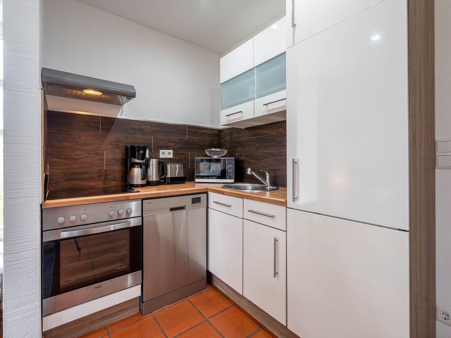 Feriendorf Rugana Klassik Ferienwohnung mit 1 Schlafzimmern und Terrasse (D54) Insel Rügen - Küche / Küchenzeile