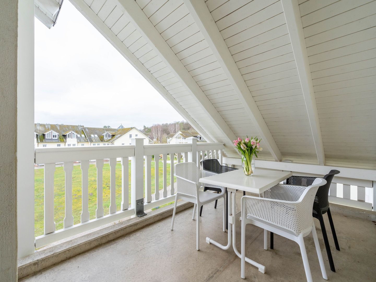 Dünenpark Binz Komfort Ferienwohnung mit 2 Schlafzimmern und Balkon im Dachgeschoss (031) Insel Rügen - Balkon