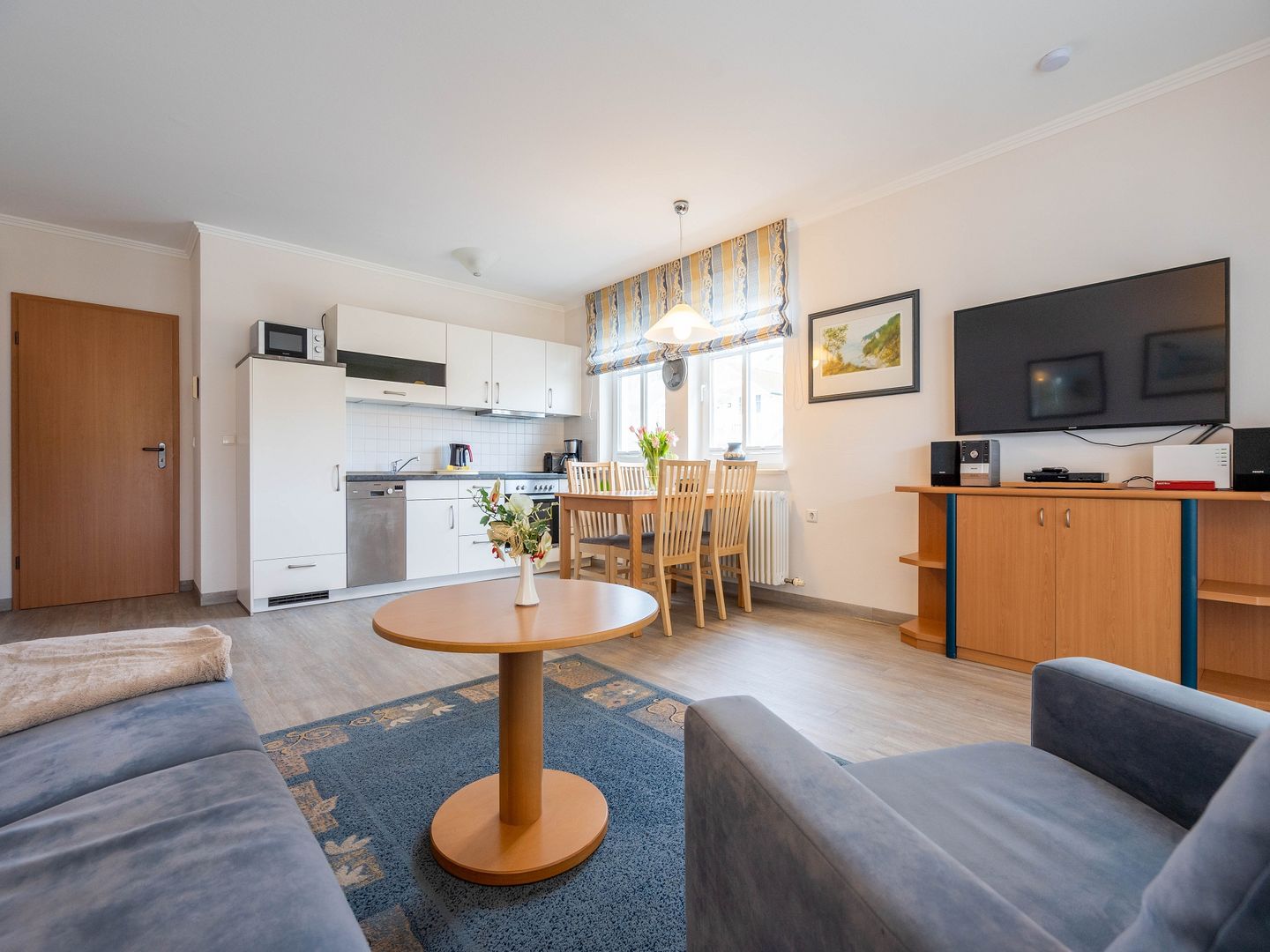 Dünenpark Binz Komfort Ferienwohnung mit 1 Schlafzimmer und Balkon im Obergeschoss (182) Insel Rügen - Wohnzimmer