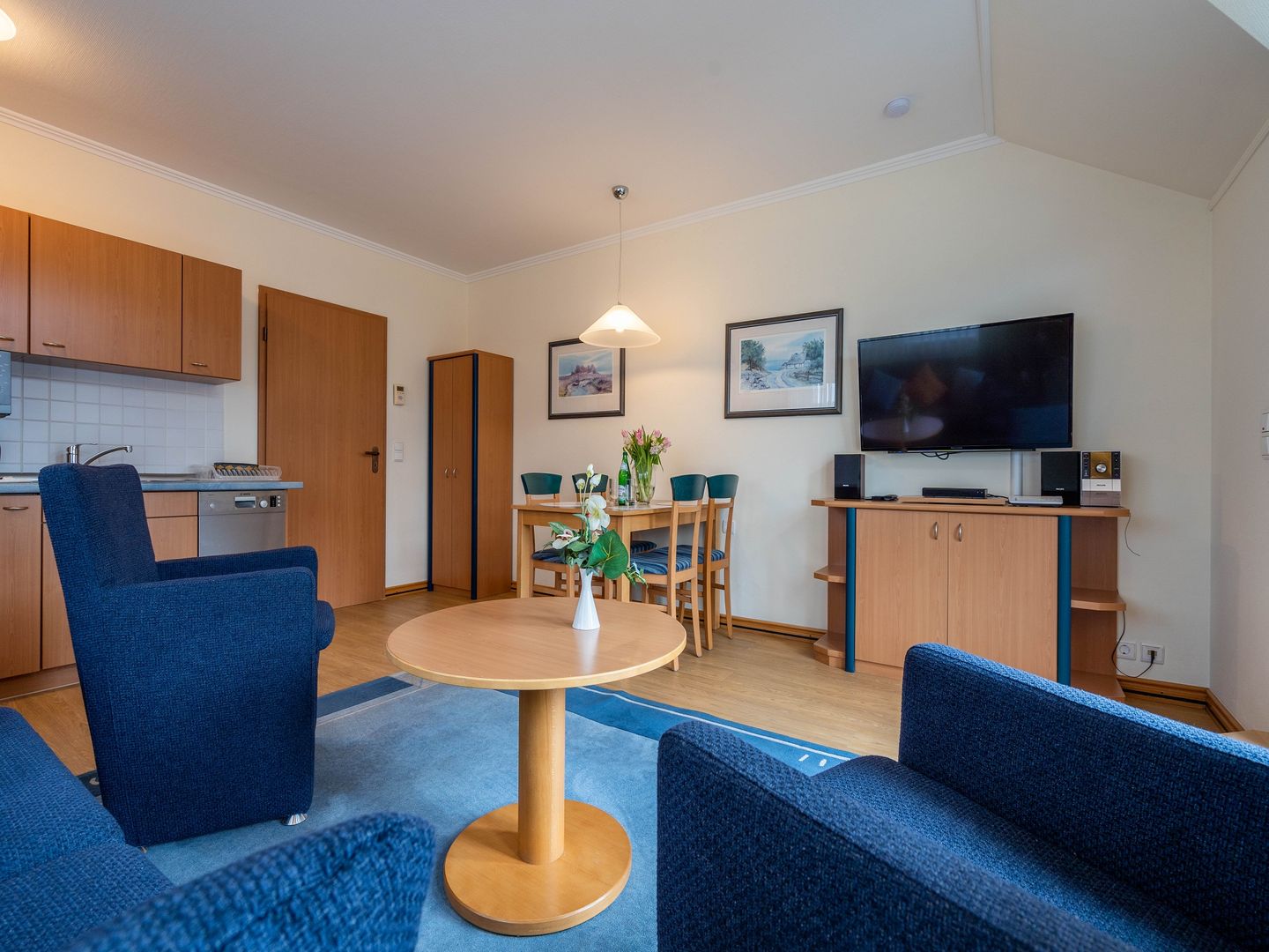 Dünenpark Binz Komfort Ferienwohnung mit 1 Schlafzimmer und Balkon im Dachgeschoss (293) Insel Rügen - Küche / Küchenzeile