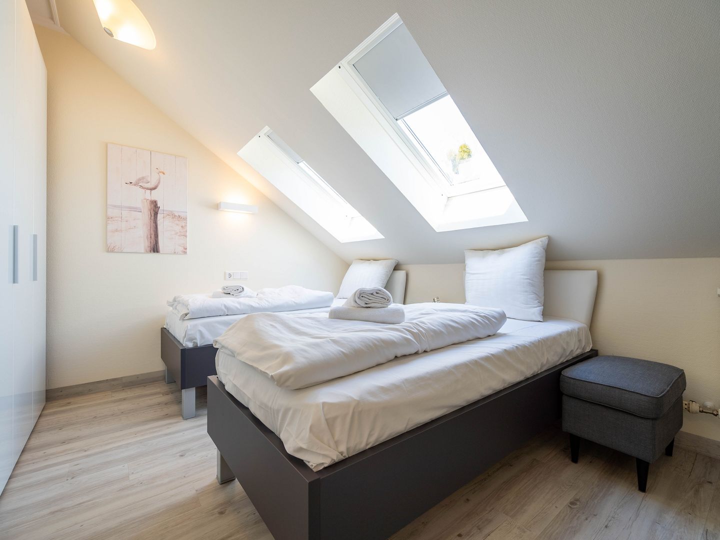 Dünenpark Binz Komfortplus Ferienwohnung mit 2 Schlafzimmern und Balkon im Dachgeschoss (195) Insel Rügen - Schlafzimmer