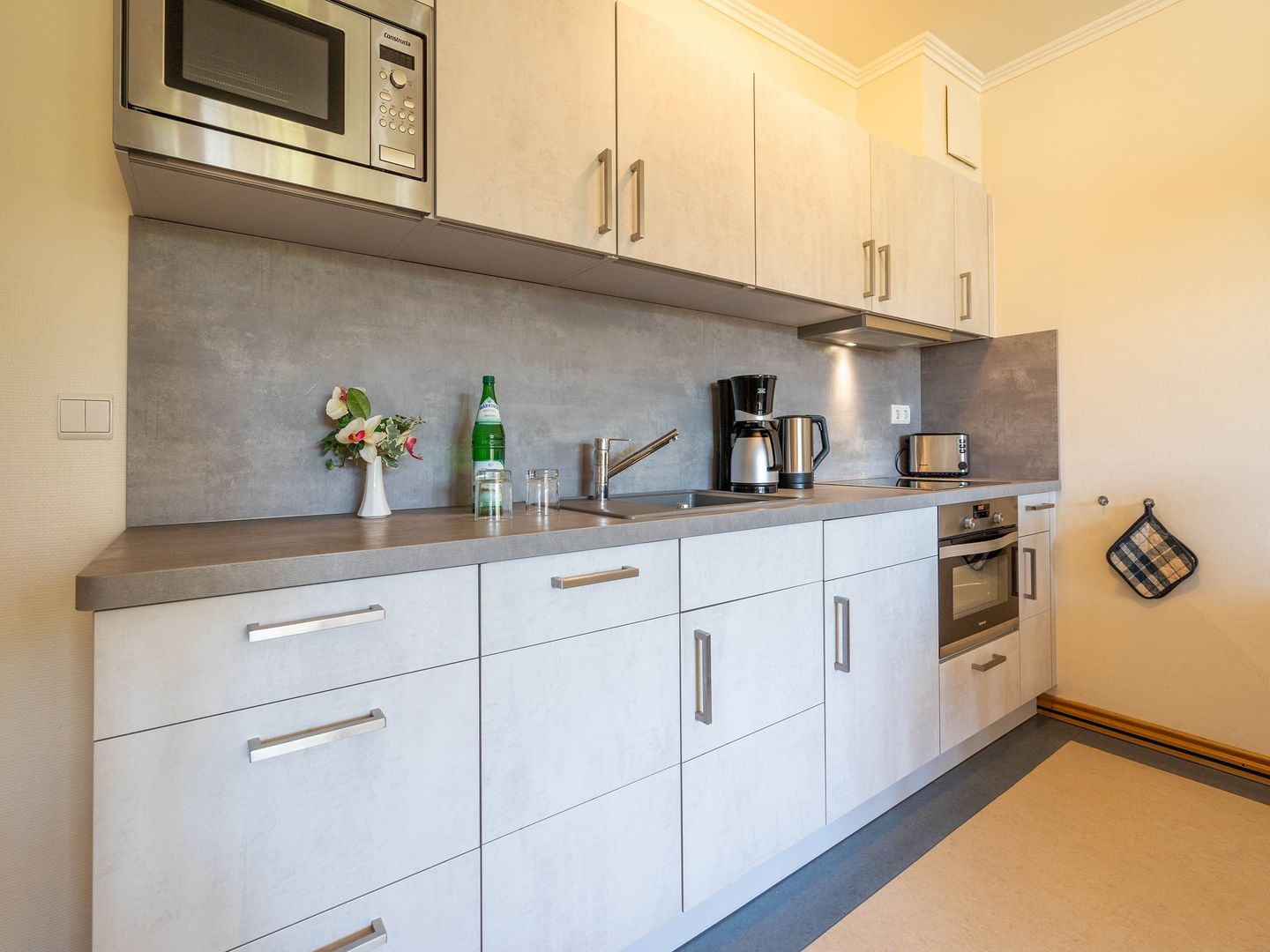 Dünenpark Binz Komfort Ferienwohnung mit 1 Schlafzimmer und Terrasse im Erdgeschoss (118) Insel Rügen - Küche / Küchenzeile