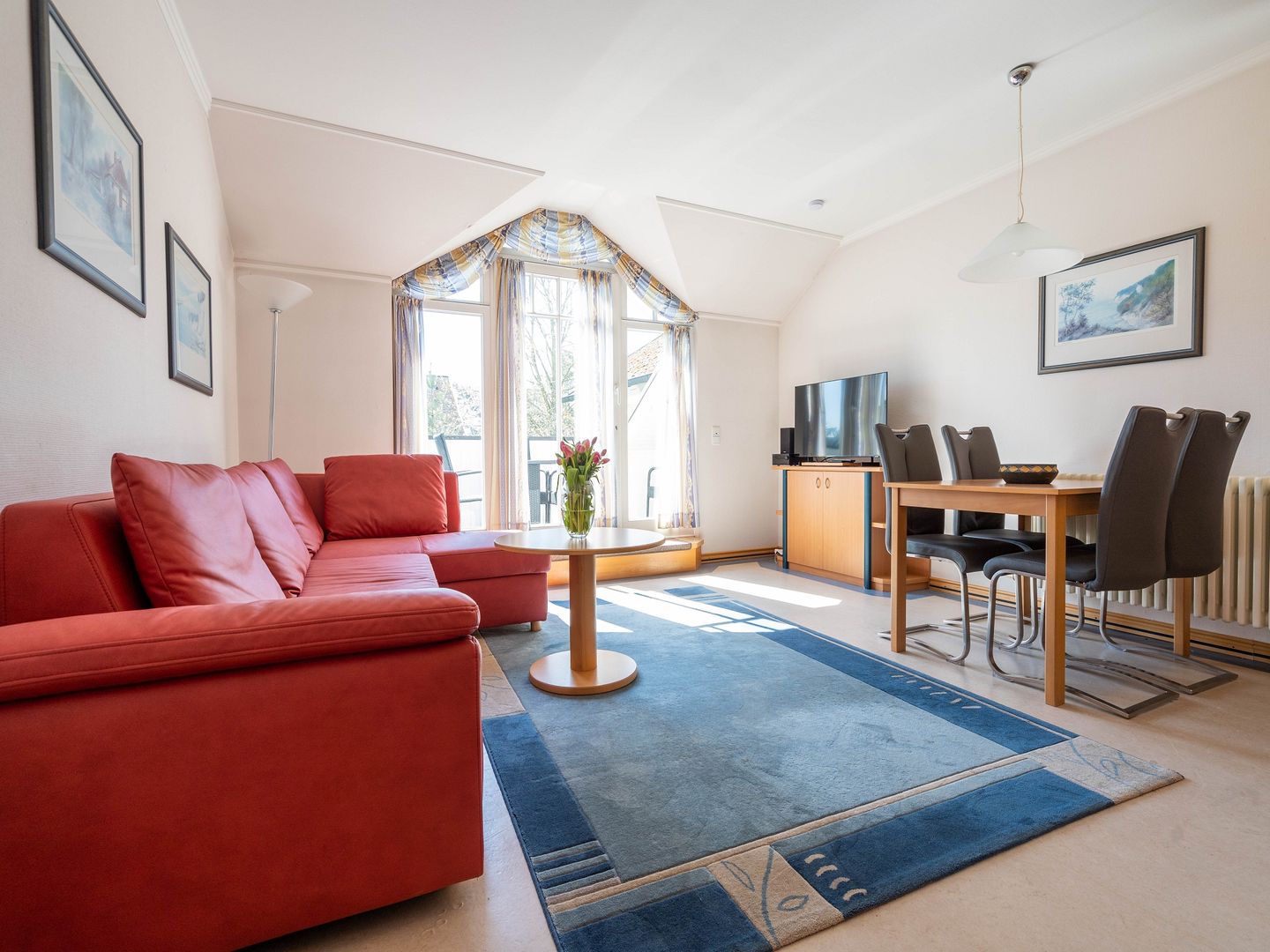 Dünenpark Binz Komfort Ferienwohnung mit 1 Schlafzimmer und Balkon im Dachgeschoss (161) Insel Rügen - Wohnzimmer