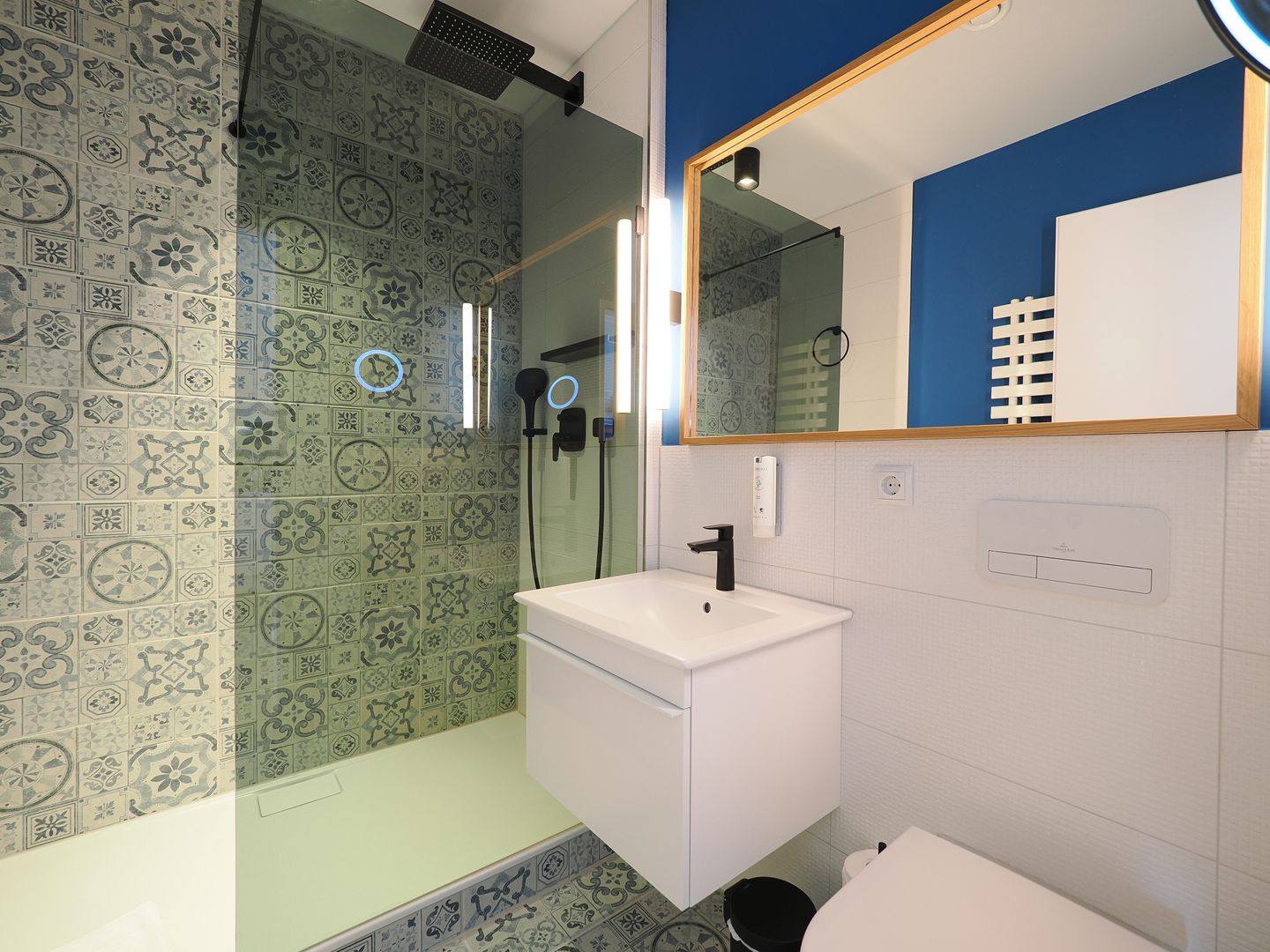 Kaiservillen Heringsdorf Ferienwohnung mit 2 Schlafzimmern und Balkon zur Seeseite (S6) Insel Usedom - Badezimmer