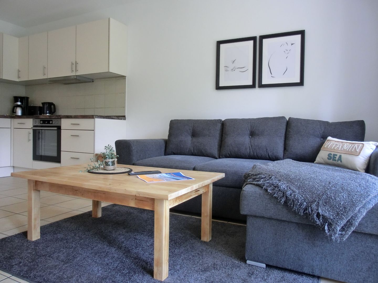  Ferienwohnung NH12 Hirschburg - Wohnzimmer