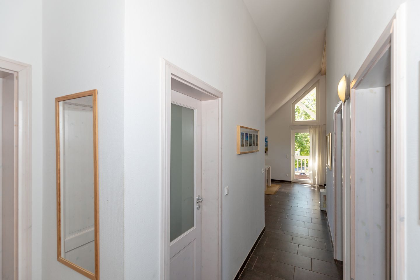  Ferienwohnung W16.3.S Graal-Müritz - Fassade / Eingang