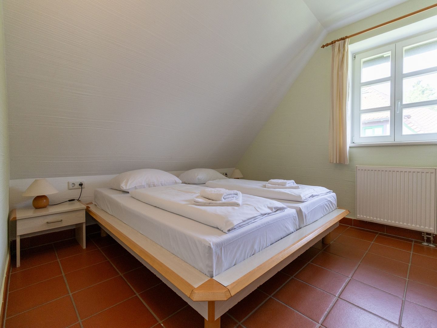 Feriendorf Rugana Komfort Ferienwohnung mit 1 Schlafzimmer (C15) Insel Rügen - Schlafzimmer