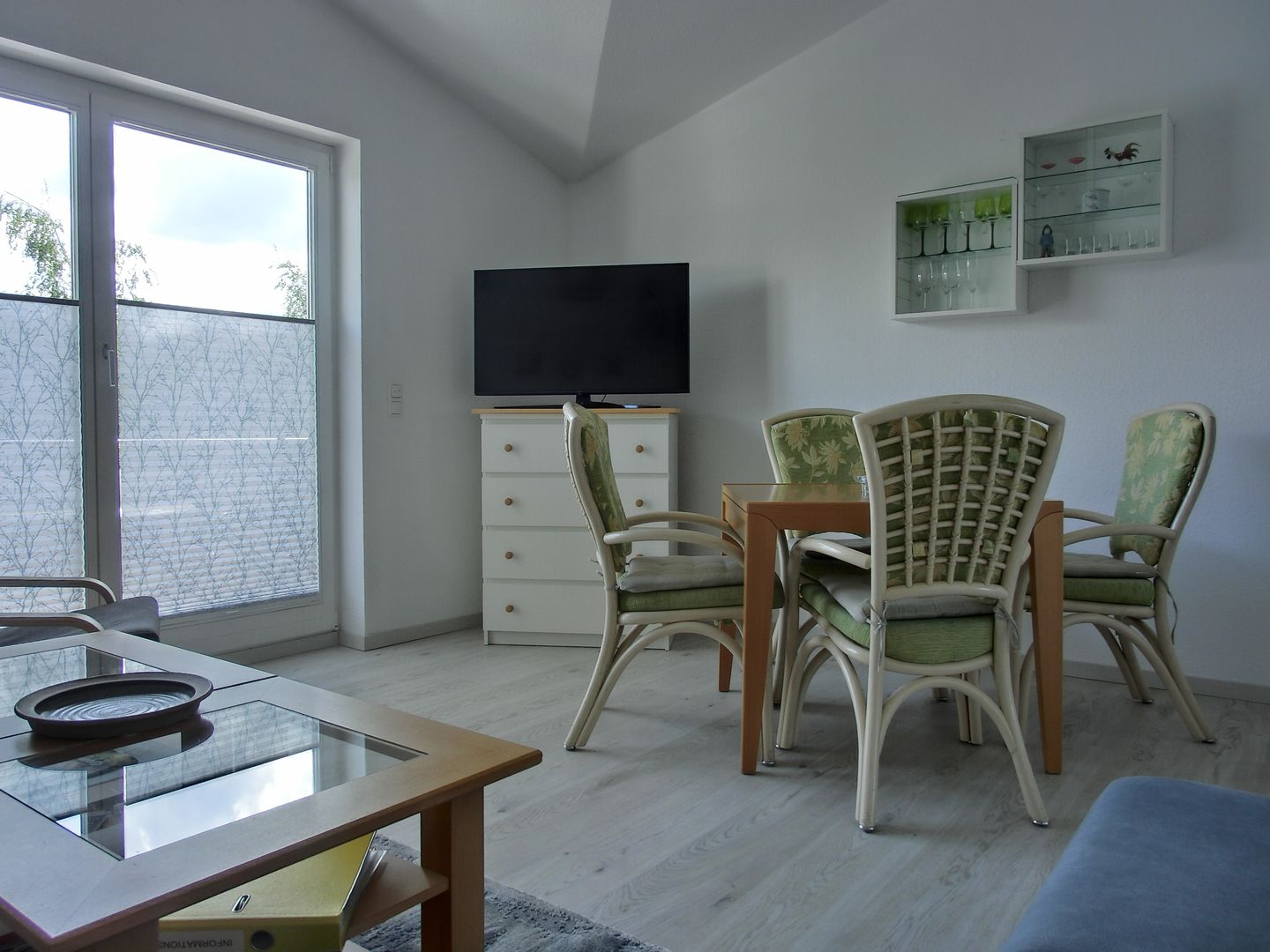  Ferienwohnung E8 Graal-Müritz - Wohnzimmer