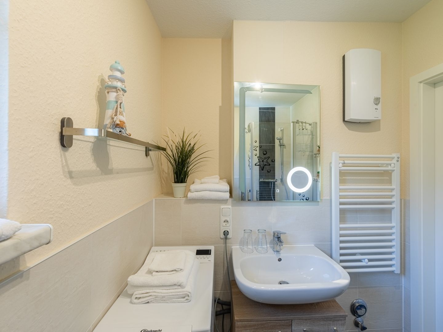  Ferienwohnung KWi 10 OG - "Koje 10" Graal-Müritz Küstenwald - Badezimmer