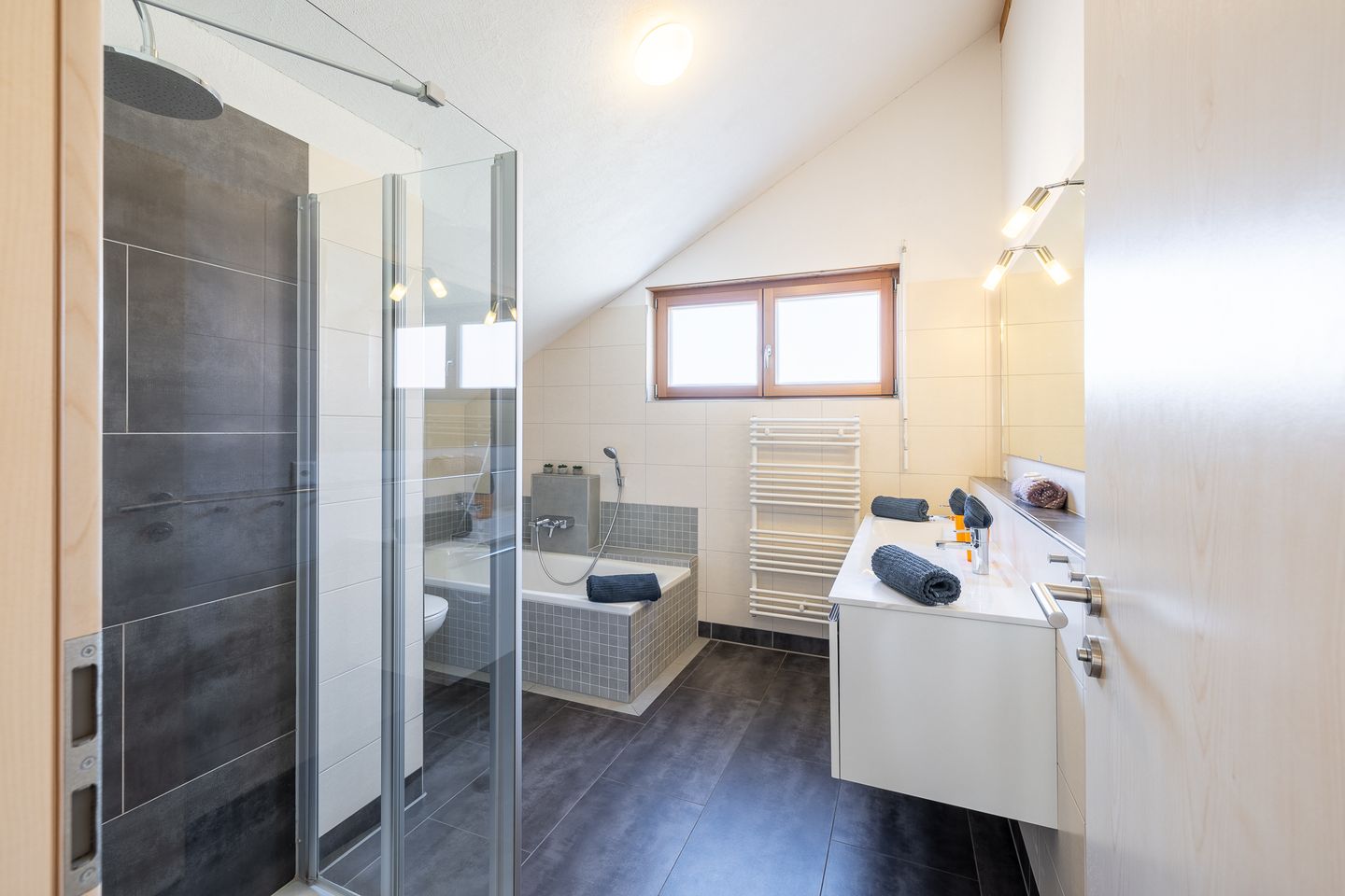 Picture 14 Picture 14