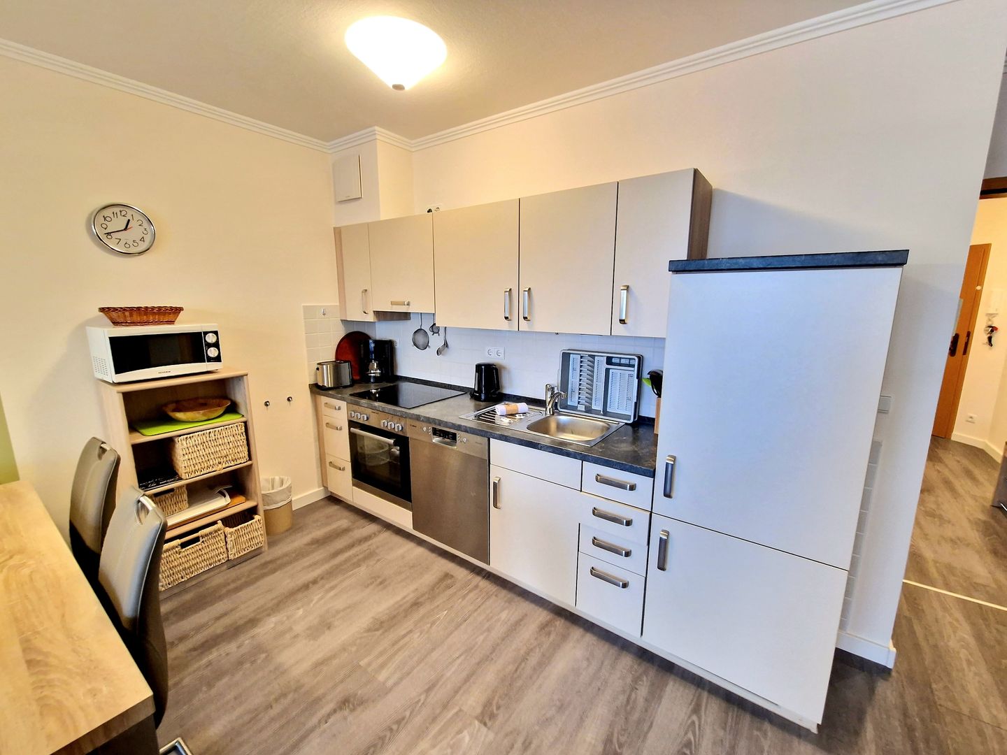 Dünenpark Binz Komfortplus Ferienwohnung mit 1 Schlafzimmer und Terrasse im Erdgeschoss (129) Insel Rügen - Küche / Küchenzeile