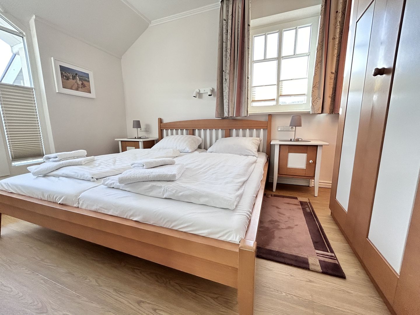 Dünenpark Binz Komfortplus Ferienwohnung mit 2 Schlafzimmern und Balkon im Dachgeschoss (269) Insel Rügen - Schlafzimmer