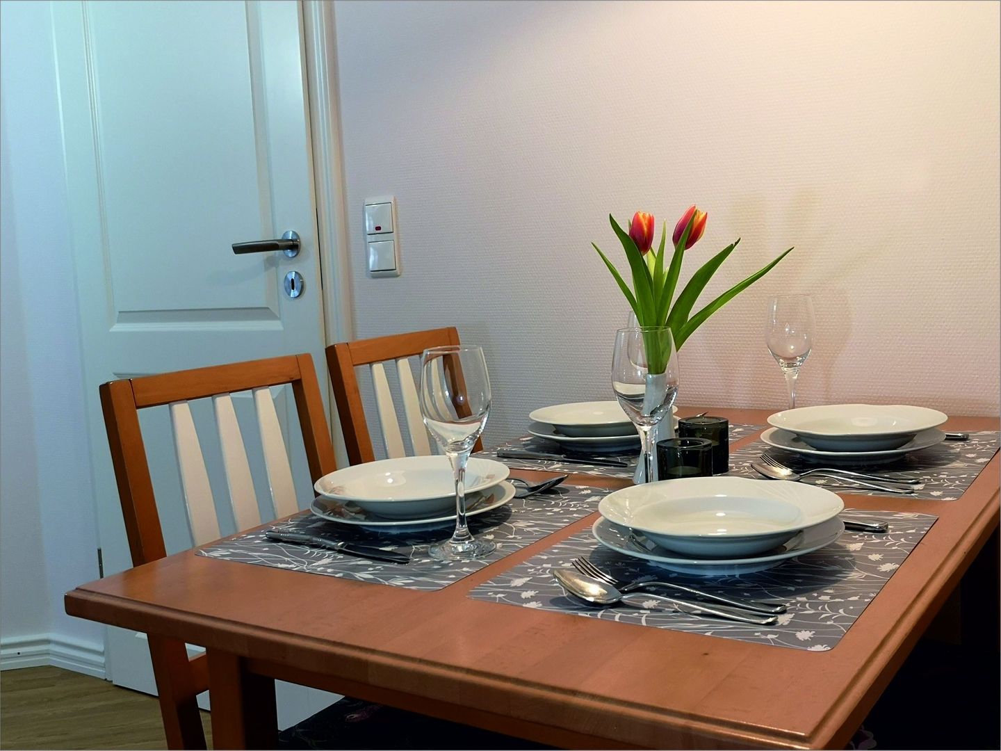 Dünenpark Binz Komfortplus Ferienwohnung mit 2 Schlafzimmern und Balkon im Dachgeschoss (269) Insel Rügen - Wohnzimmer