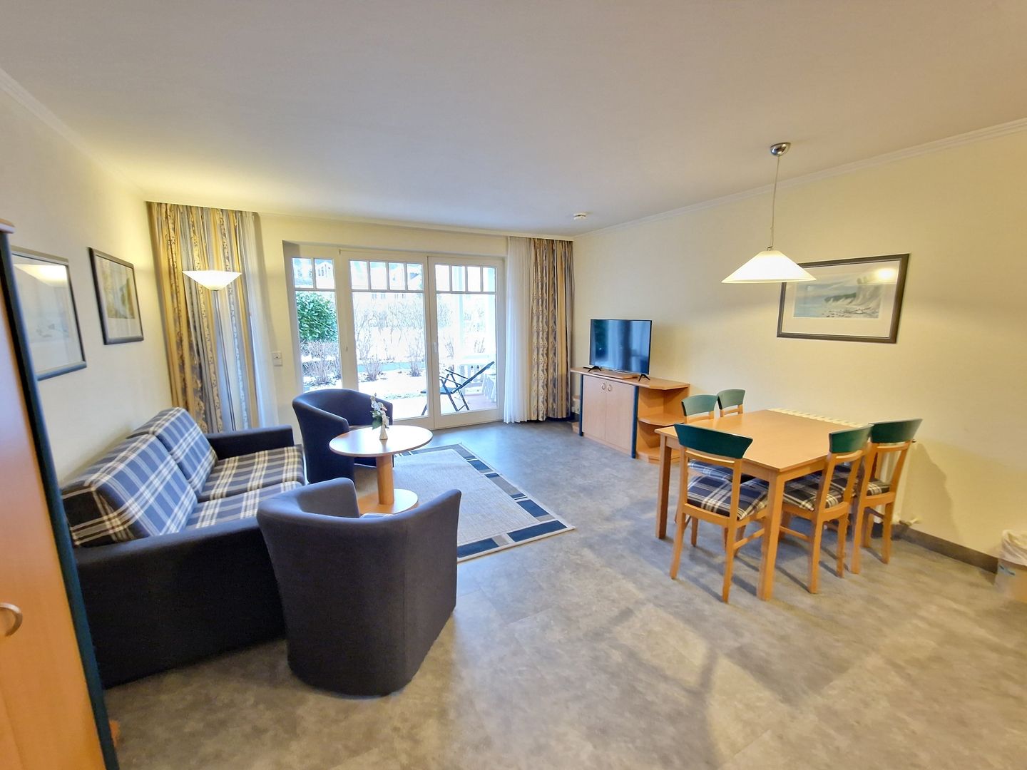 Dünenpark Binz Komfort Ferienwohnung mit 1 Schlafzimmer und Terrasse im Erdgeschoss (175) Insel Rügen - Wohnzimmer