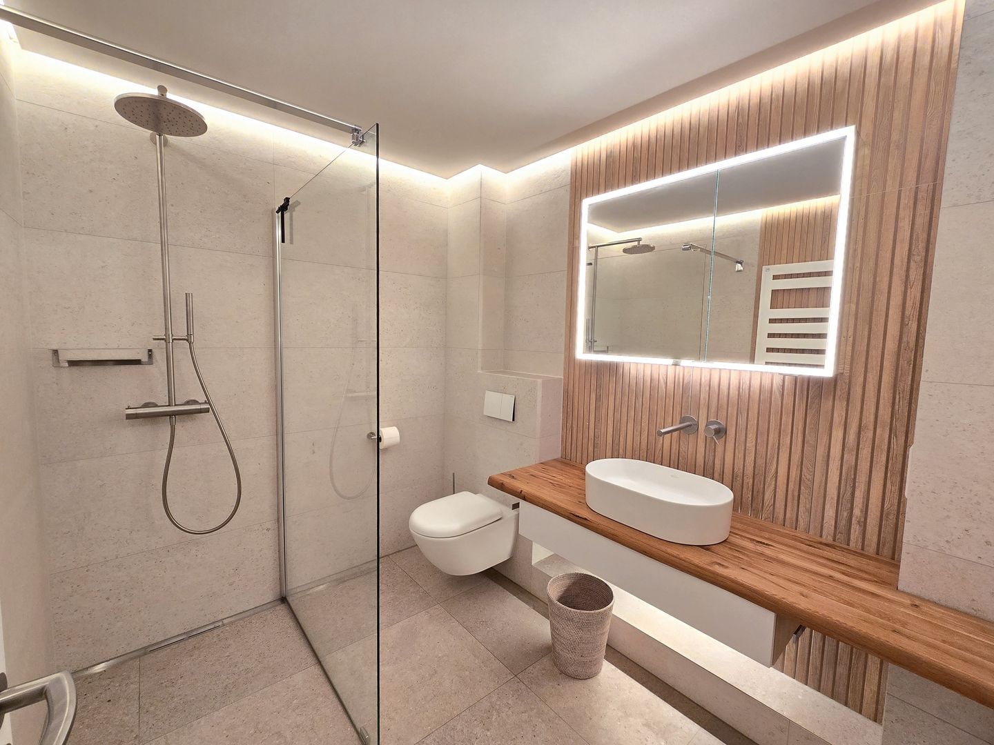 Dünenpark Binz Komfortplus Ferienwohnung mit 1 Schlafzimmer und Balkon im Dachgeschoss (184) Insel Rügen - Badezimmer