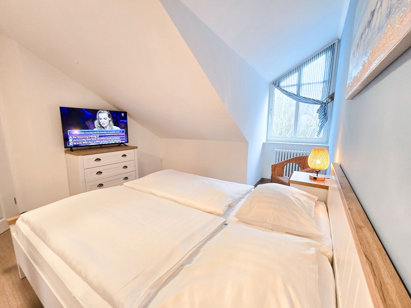 Dünenpark Binz Komfortplus Ferienwohnung mit 1 Schlafzimmer und Balkon im Dachgeschoss (184) Insel Rügen - Schlafzimmer