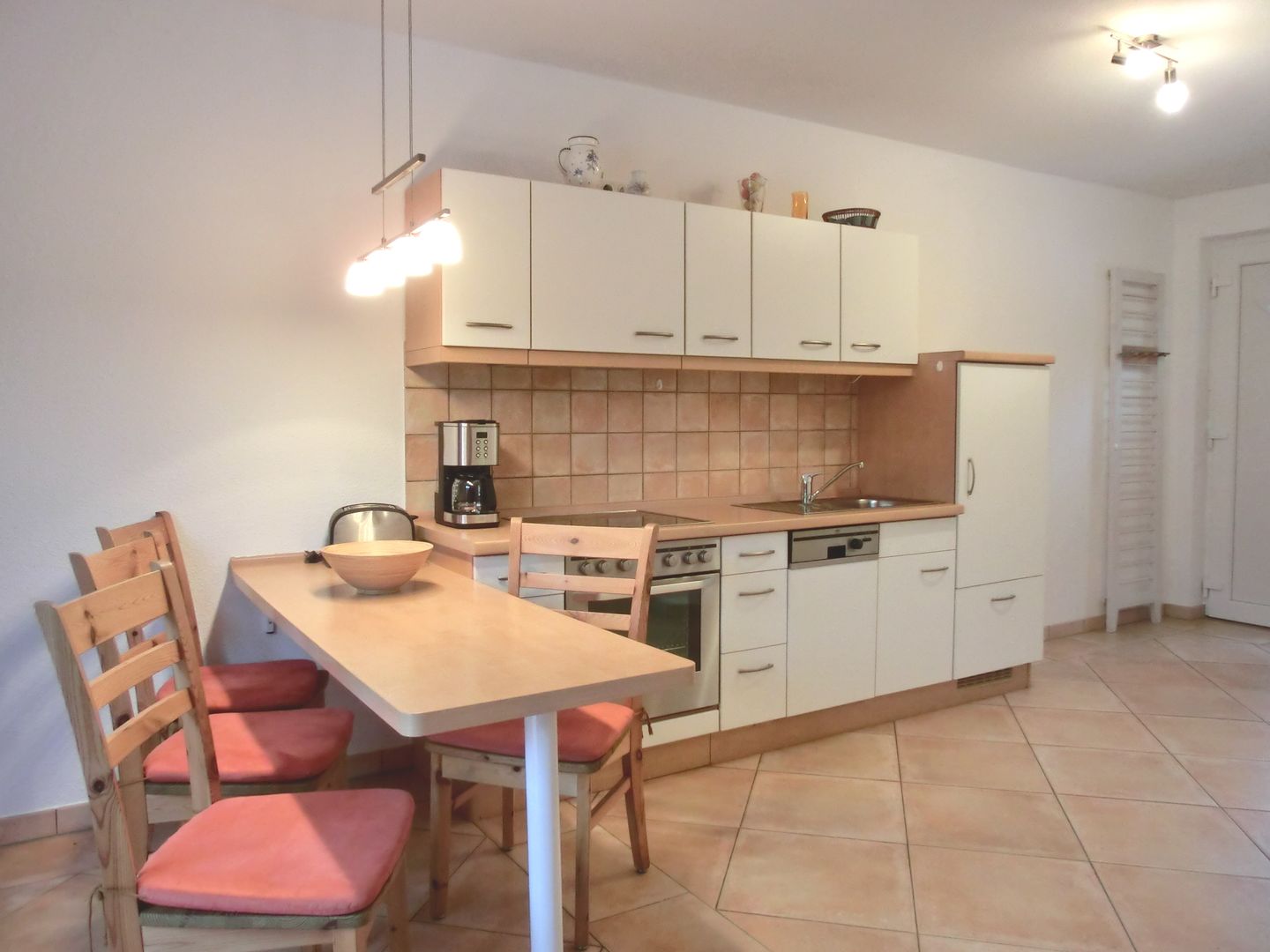  Ferienwohnung KWF-7a EG Graal-Müritz Küstenwald - Küche / Küchenzeile