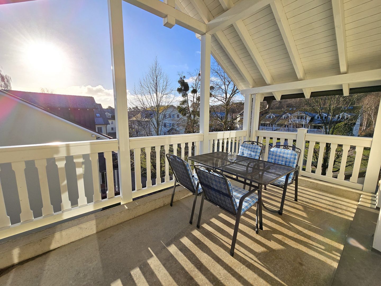 Dünenpark Binz Komfortplus Ferienwohnung mit 1 Schlafzimmer und Balkon im Dachgeschoss (148) Insel Rügen - Balkon