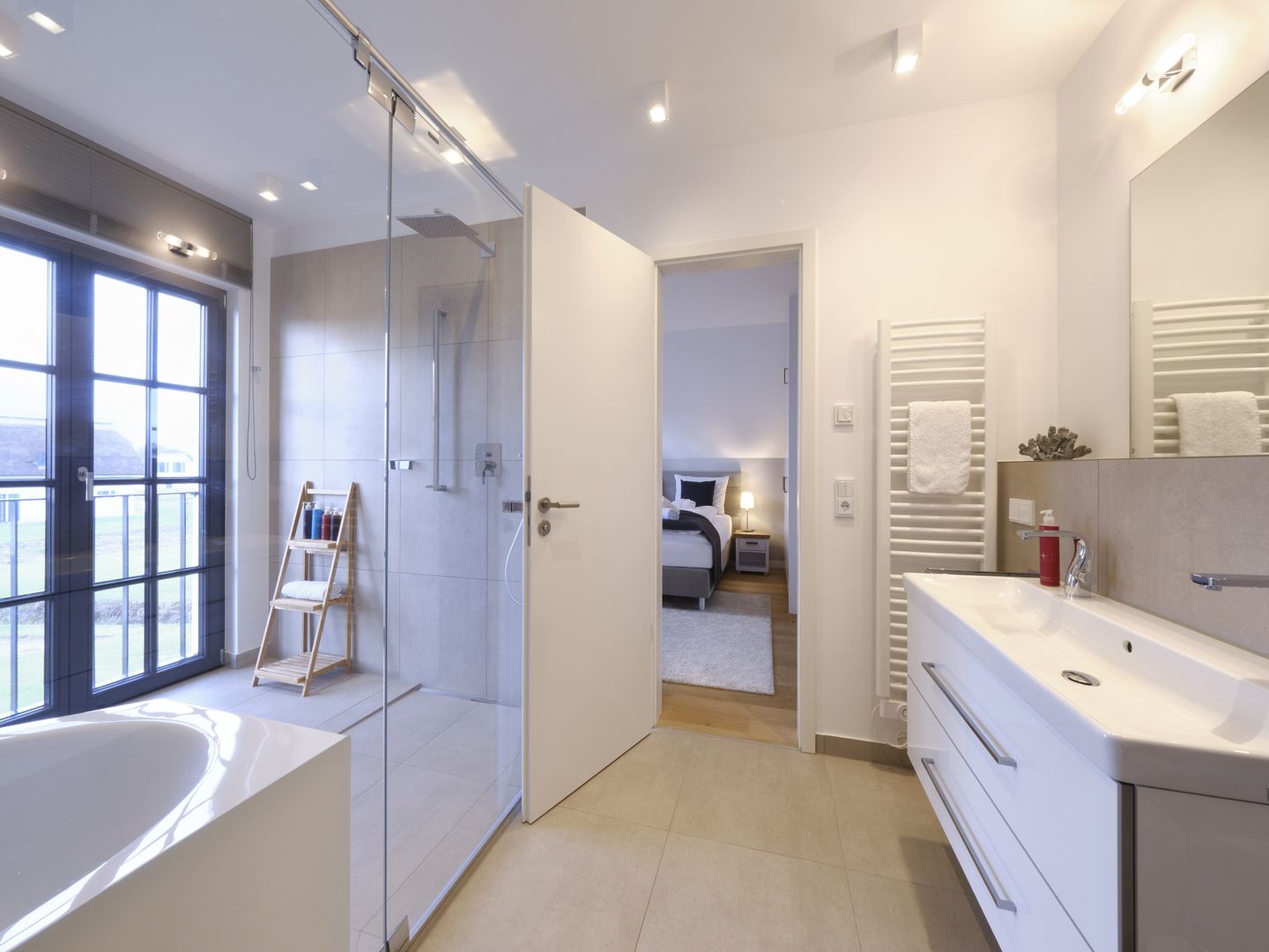 Luxus Reetdachvilla mit 3 Schlafzimmern, Sauna und Kamin (G05) - Badezimmer