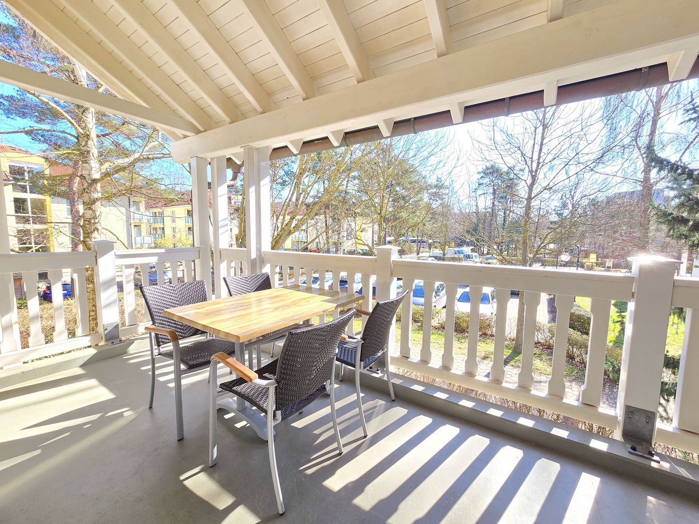 Dünenpark Binz Komfort Ferienwohnung mit 1 Schlafzimmer und Balkon im Obergeschoss (266) Insel Rügen - Balkon