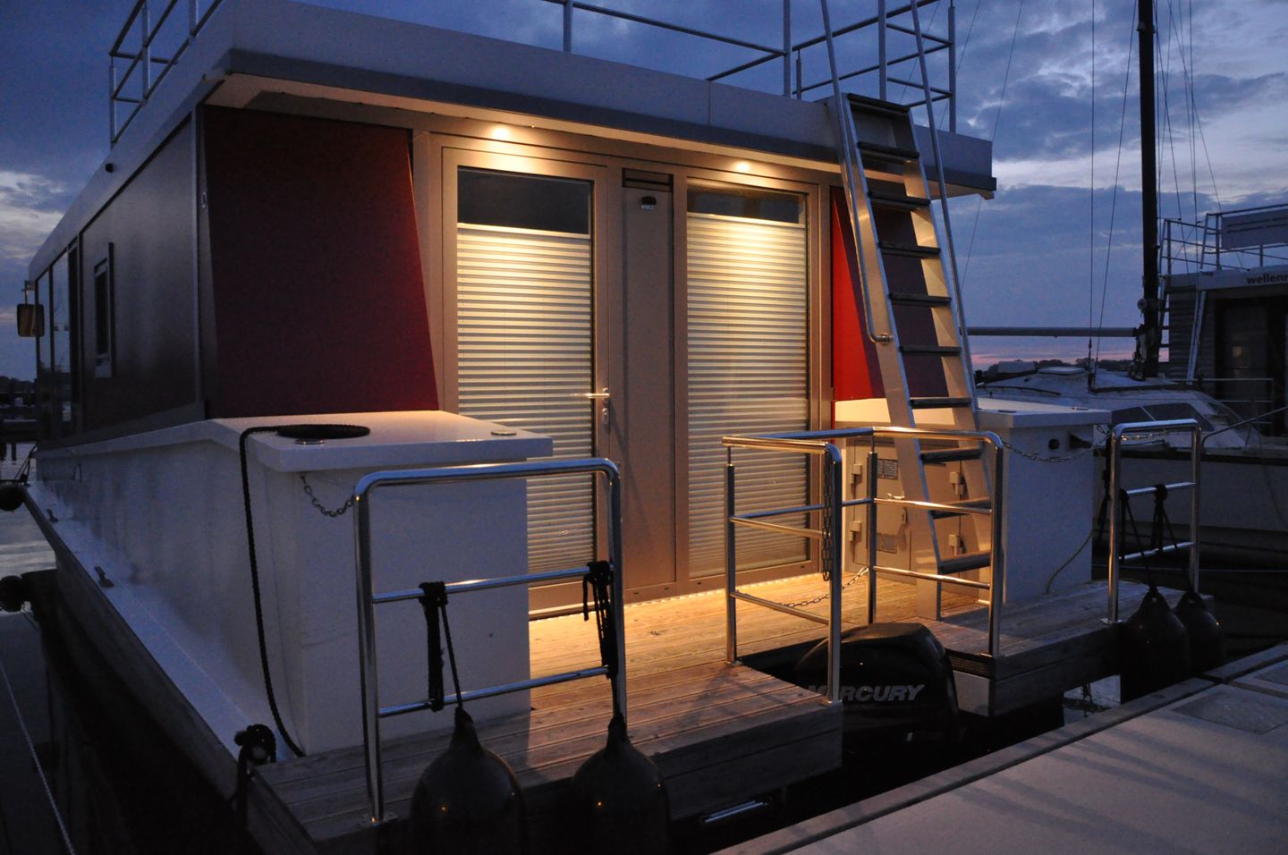  HB - Hausboot Floating 30 "Paula" Ribnitz-Damgarten - Hauptansicht