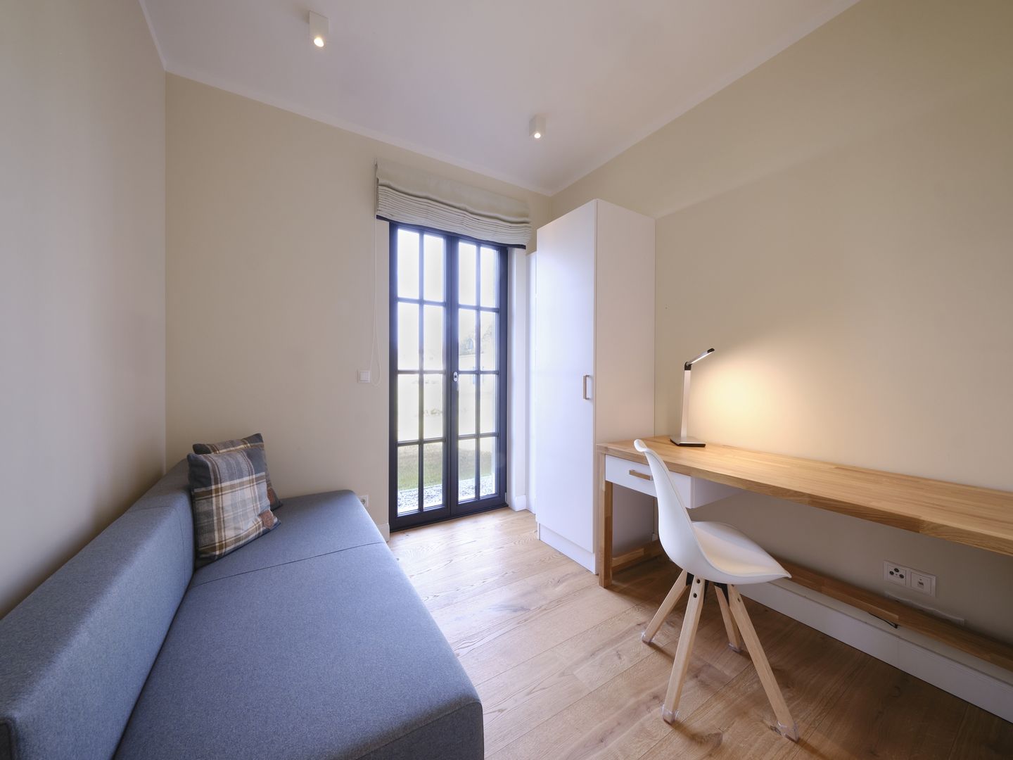 Luxus Reetdachvilla mit 3 Schlafzimmern, Sauna und Kamin (G06) - Wohnzimmer