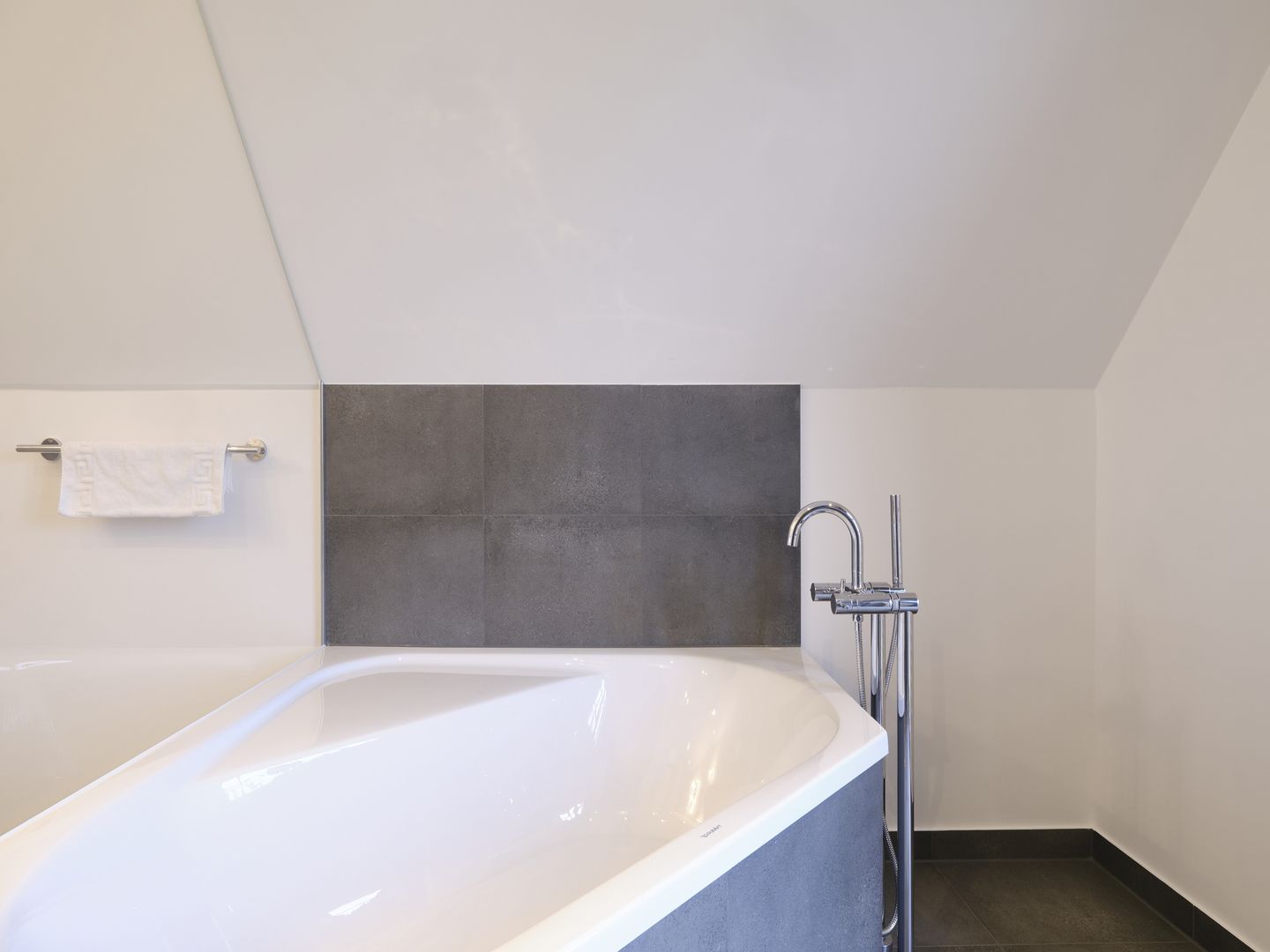 Luxus Reetdachvilla mit 3 Schlafzimmern, Sauna und Kamin (G06) - Badezimmer