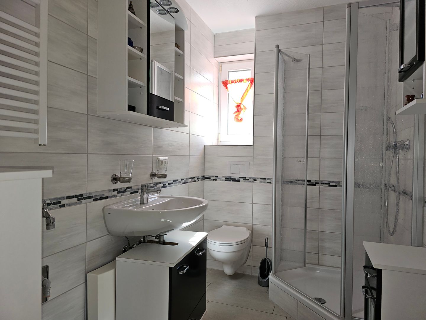  Ferienwohnung KWE 7 OG Graal-Müritz Küstenwald - Badezimmer