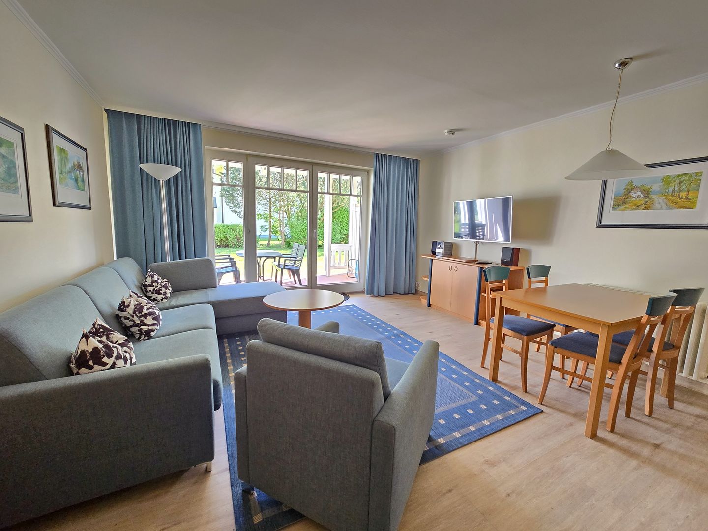 Dünenpark Binz Komfort Ferienwohnung mit 1 Schlafzimmer und Terrasse im Erdgeschoss (223) Insel Rügen - Wohnzimmer