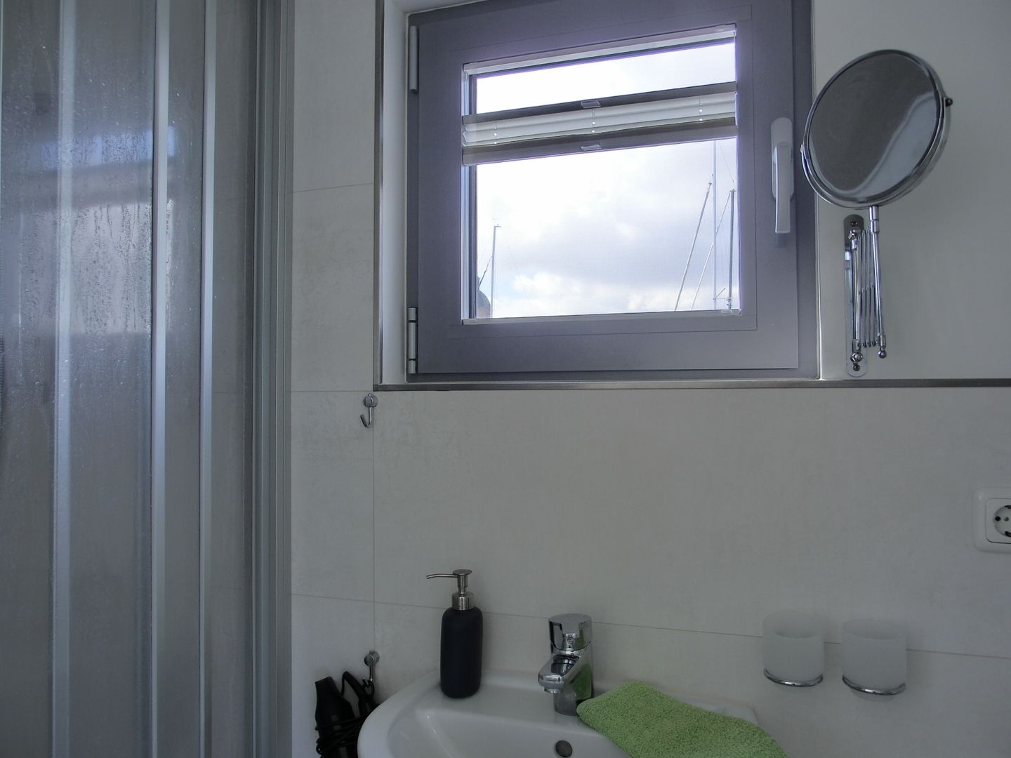  HB - Hausboot Floating 30 "Paula" Ribnitz-Damgarten - Badezimmer