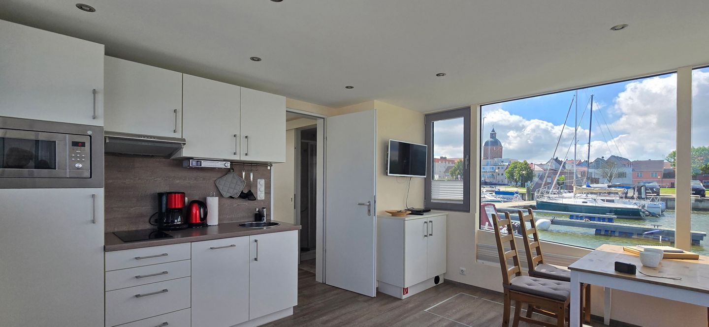  HB - Hausboot Floating 30 "Paula" Ribnitz-Damgarten - Küche / Küchenzeile