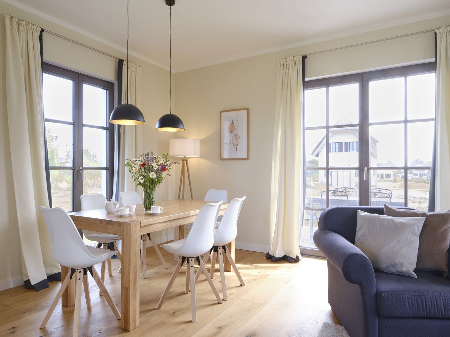 Premium Reetdachvilla mit 3 Schlafzimmern, Sauna und Kamin (H13) - Wohnzimmer