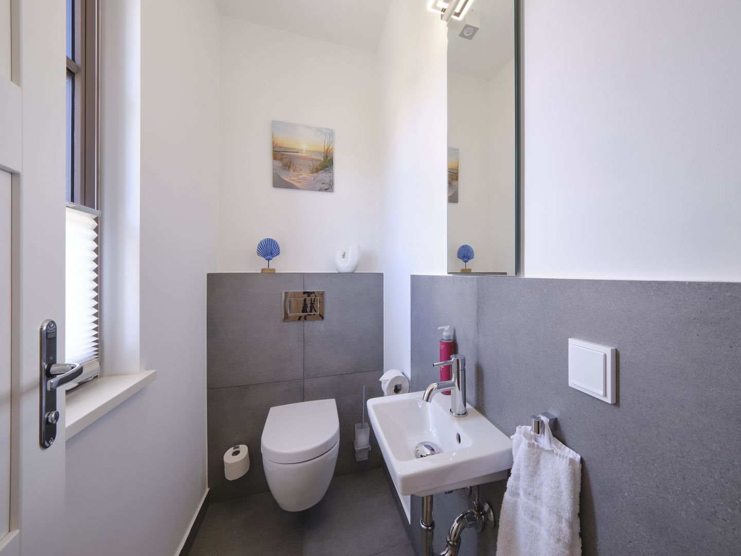 Premium Reetdachvilla mit 3 Schlafzimmern, Sauna und Kamin (H21) - Gäste-WC