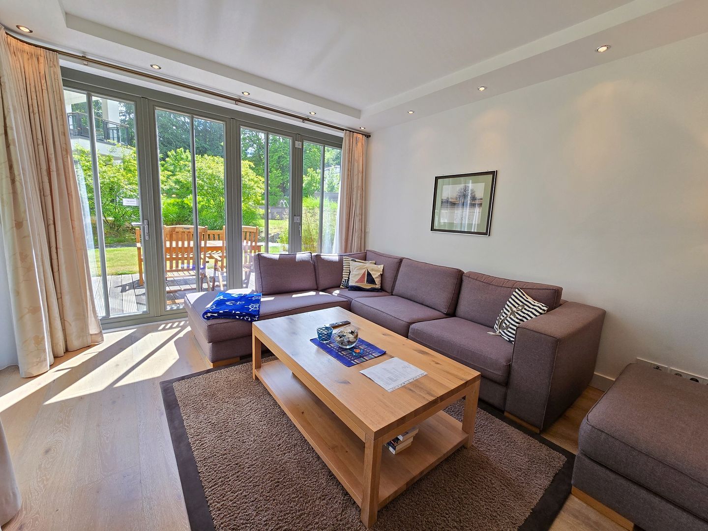 Strandvillen Binz Ferienwohnung mit 2 Schlafzimmern und Terrasse (PVA/01) Insel Rügen - Wohnzimmer