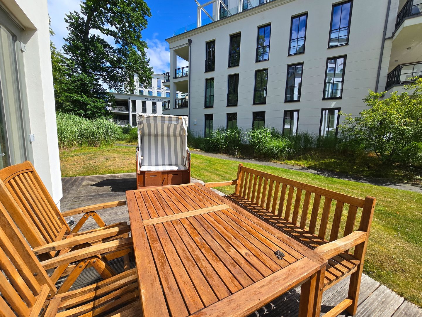 Strandvillen Binz Ferienwohnung mit 2 Schlafzimmern und Terrasse (PVA/01) Insel Rügen - Terrasse