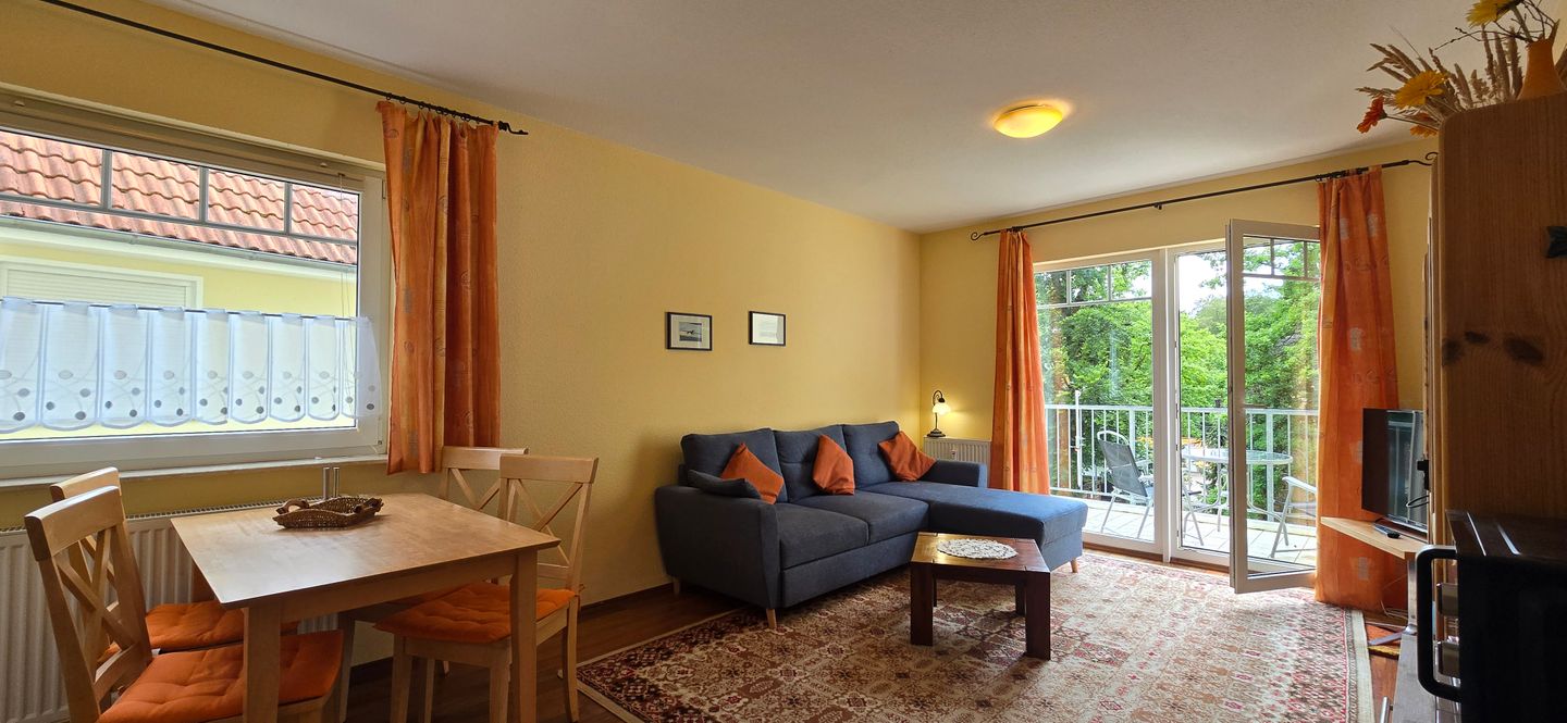 Ferienwohnung H16 "Strandkorb" Graal-Müritz - Wohnzimmer