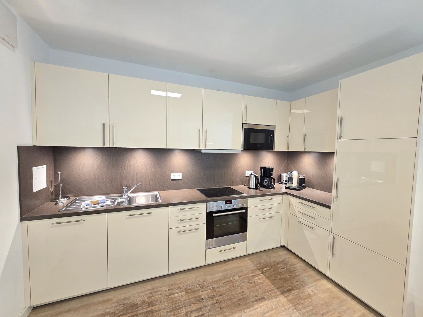 Strandvillen Binz Ferienwohnung mit 1 Schlafzimmer, Kamin und Balkon (DR/423) Insel Rügen - Terrasse