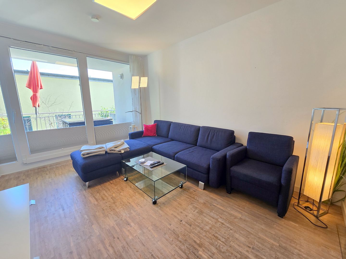 Strandvillen Binz Ferienwohnung mit 1 Schlafzimmer, Kamin und Balkon (DR/423) Insel Rügen - Wohnzimmer