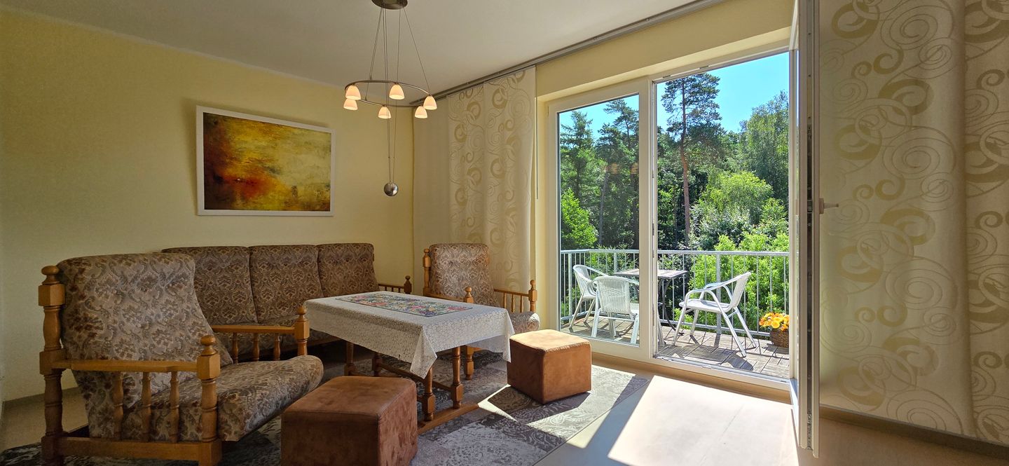  Ferienwohnung KWE 6 OG Graal-Müritz Küstenwald - Wohnzimmer