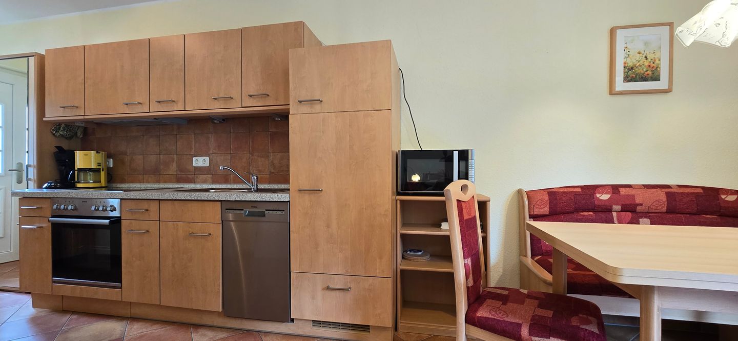  Ferienwohnung KWE 17EG Graal-Müritz Küstenwald - Küche / Küchenzeile