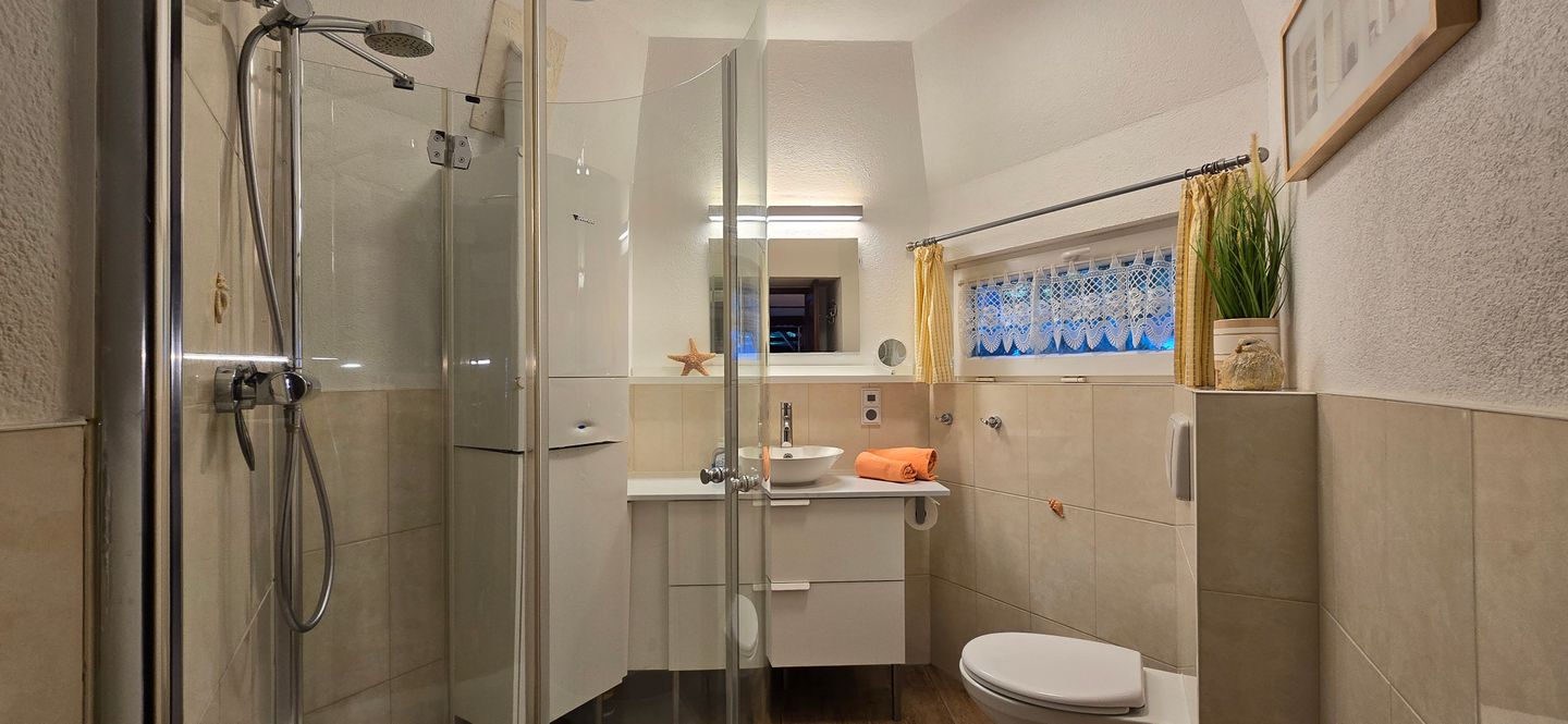  Ferienhaus FH6 Graal-Müritz - Badezimmer