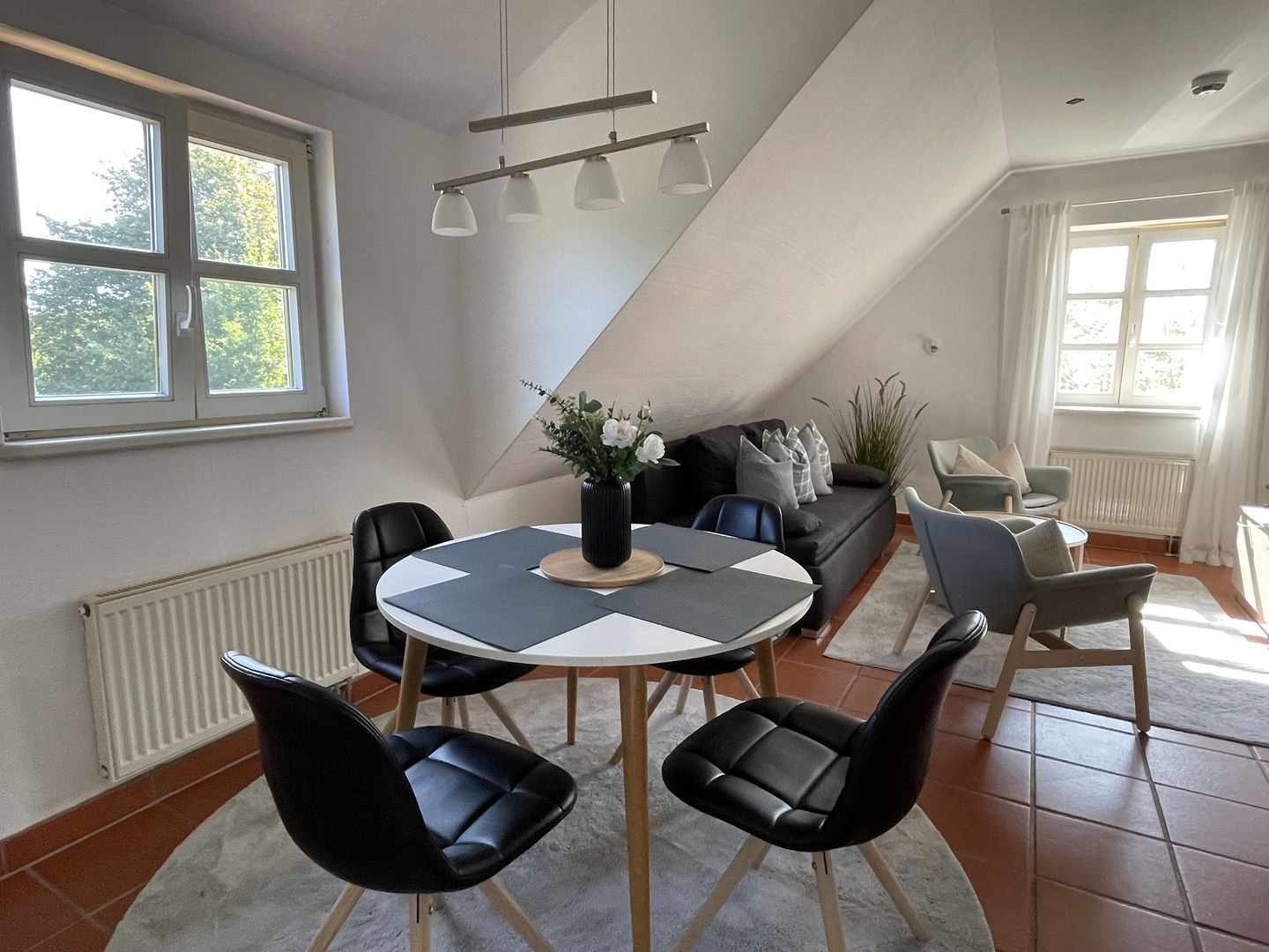 Feriendorf Rugana Komfortplus Ferienwohnung mit 1 Schlafzimmer (A13) Insel Rügen - Wohnzimmer