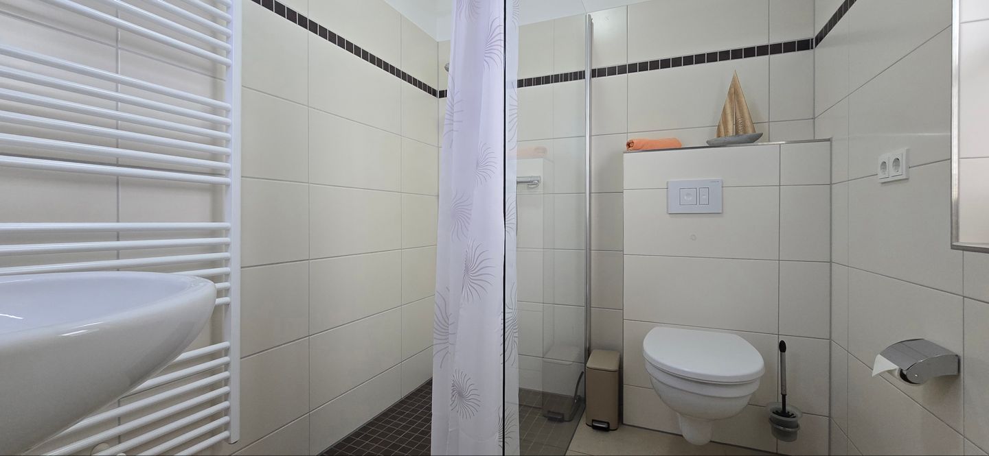  Ferienhaus FH T 1h - "Hygge Hus" Graal-Müritz - Gäste-WC