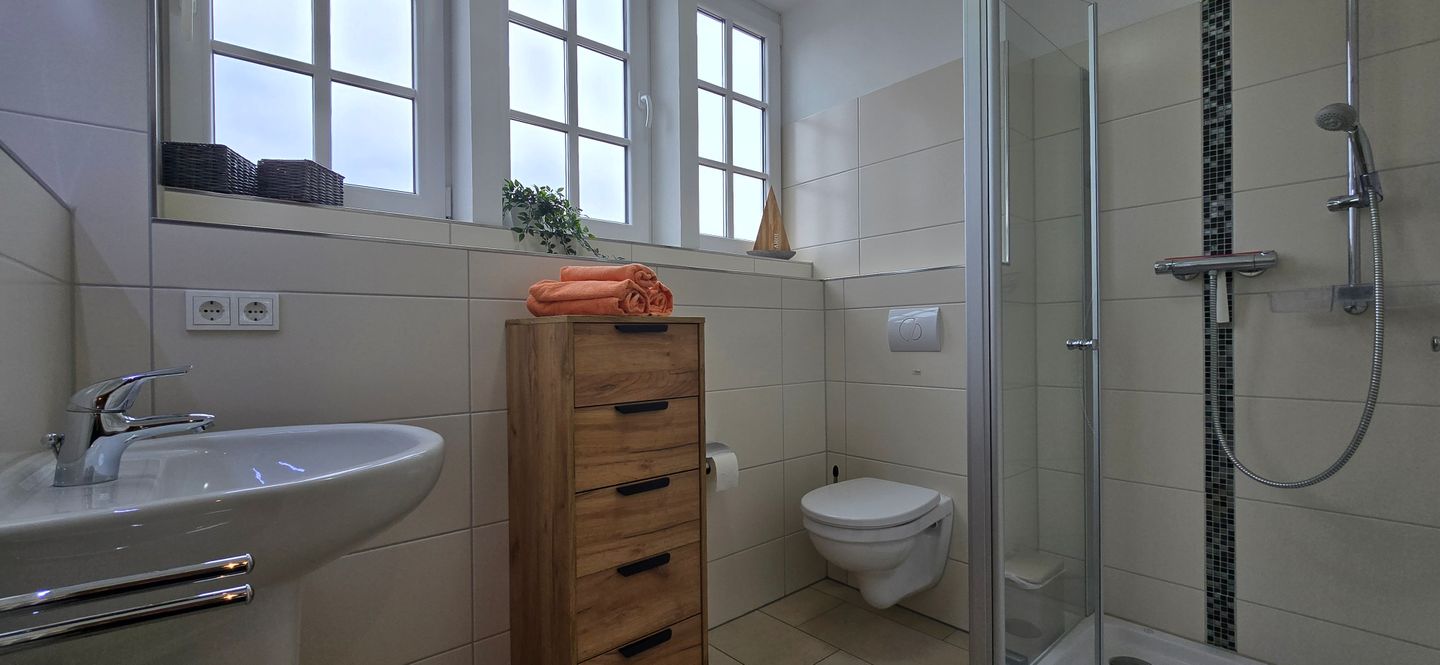  Ferienhaus FH T 1h - "Hygge Hus" Graal-Müritz - Badezimmer