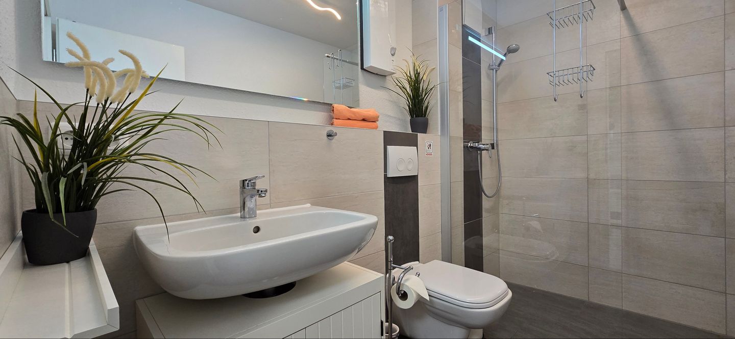  Ferienwohnung KWU 4 EG - "Schatulle" Graal-Müritz Küstenwald - Badezimmer