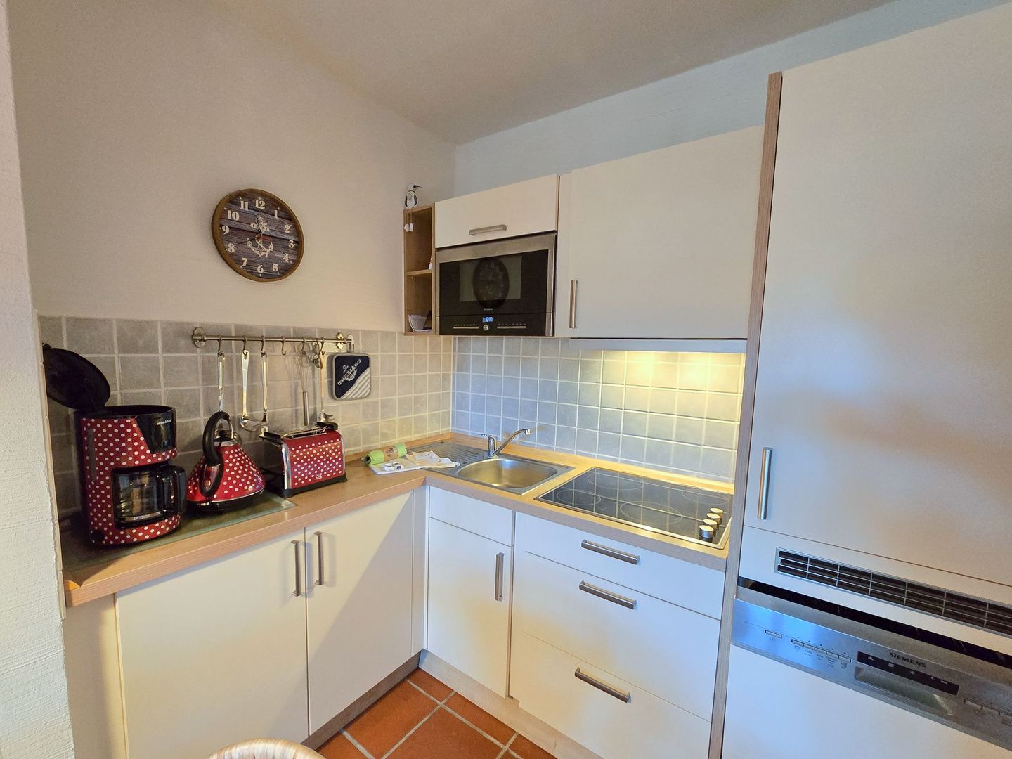 Feriendorf Rugana Komfortplus 1-Raum Ferienwohnung mit Terrasse Insel Rügen - Küche / Küchenzeile