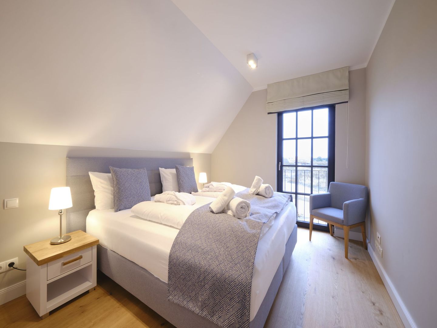 LuxusPlus Reetdachvilla mit 4 Schlafzimmern und Kamin (G15) - Schlafzimmer